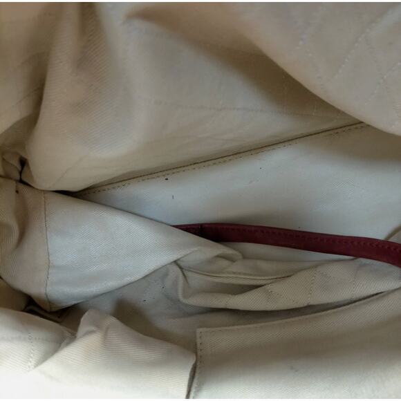 CHANEL 31 Rue Cambon Red Leather Handbag EUC - Picture 7 of 8